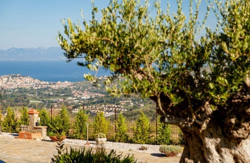Laureana Cilento Villa | Villa Aurora " Villa Grande"