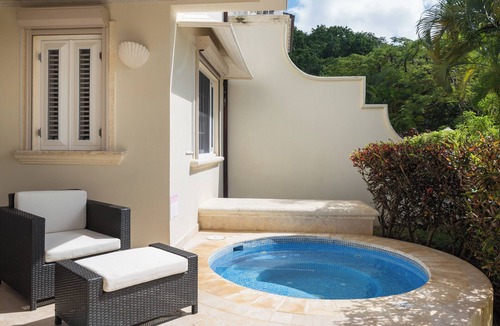 Mullins Villa | Villa Azure is in a prime location on the dazzling West Coast of Barbados.