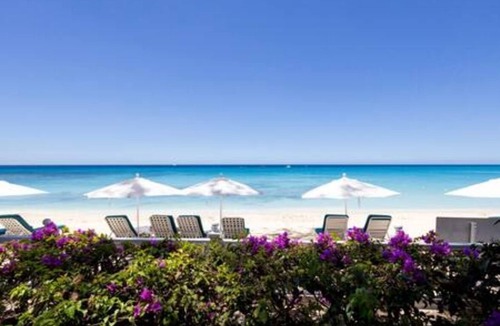 Old Trees Bay Apartment | Villa Azzurro at Old Trees by Young Estates