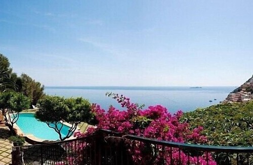 Liparlati Villa | Villa Chimera: A splendid historical villa which faces the sun and the sea, with Free WI-FI.