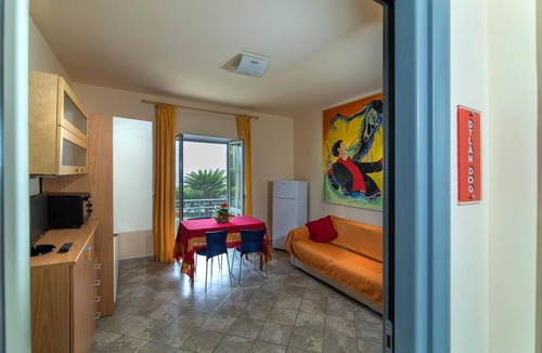 Villammare Bed & Breakfast | Villa Comics
