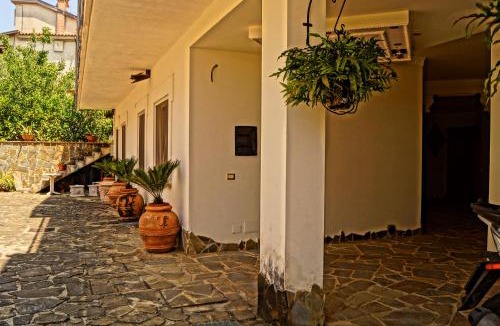 Vallo della Lucania Apartment | Villa Del Muro Torto