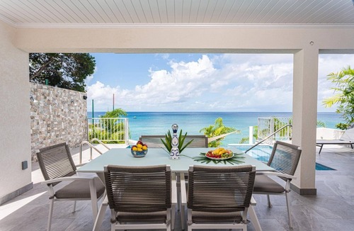 Clinketts Villa | Villa Francoise- 4BR Beachfront Property w/Pool