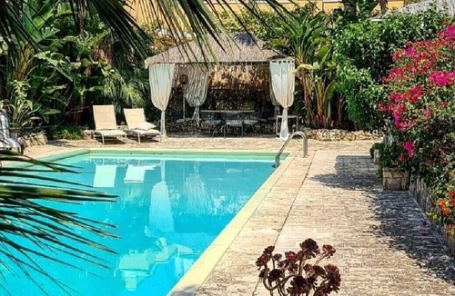 Lecce Villa | Villa 'Gli Archi with Pool - Lecce' with Private Pool, Garden and Air Conditioning