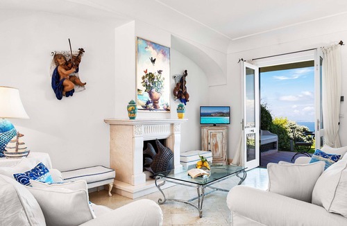 Colli di Fontanelle Villa | Villa in Colli Di Fontanelle with 3 bedrooms sleeps 6