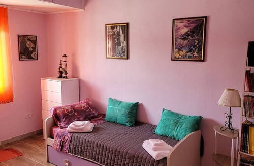 Iolanda di Savoia Bed & Breakfast | Villa Jolanda bed and breakfast relaxing in the pool