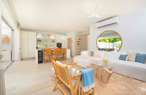 Porters House | Villa Palmier at Porters Place - Private Beach Club by Young Estates