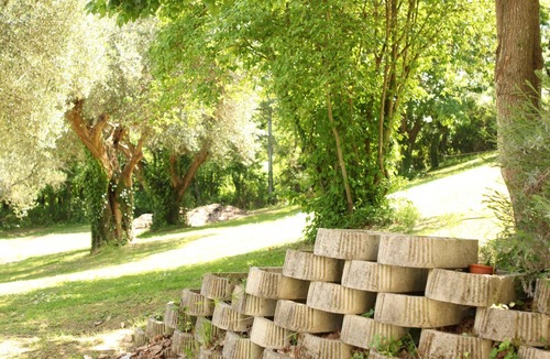 Offagna Villa | Villa surrounded by greenery. Gym, Tennis, Outdoor Jacuzzi.