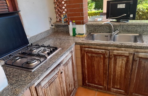 Sessa Aurunca Villa | Villa with large garden and outdoor patio 50 mt from the sea