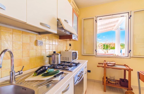 Torre dell'Orso House | Villetta Relax with Garden, Pool and BBQ, Melendugno, Italy