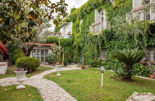 Battipaglia Apartment | Voltapensieri