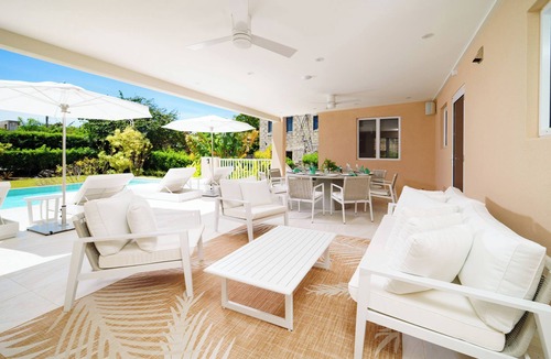 Porters House | Walk to Beach! 5BR Villa w/Pool - Haynes House