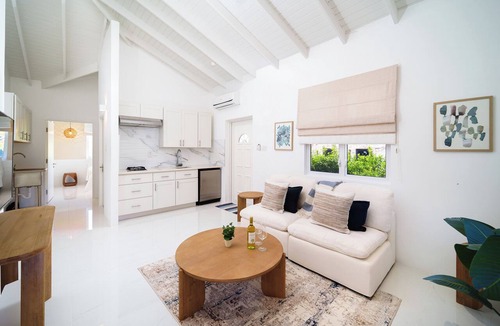 Porters House | West Coast Villa | Walk to Beach | Private Pool - Haynes House