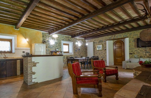 San Romano in Garfagnana Villa | Wonderful private villa for 10 guests with private pool, WIFI, TV and terrace