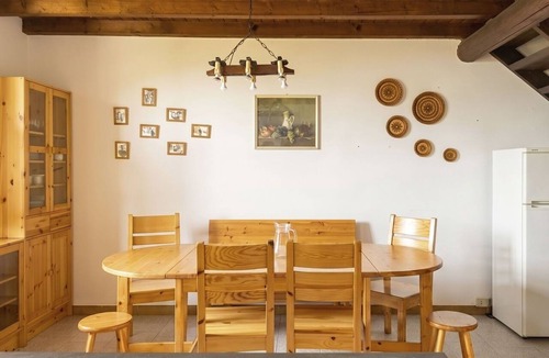 Montemezzo House | Wonderful private villa for 4 people with WIFI, TV, terrace, pets allowed and panoramic view