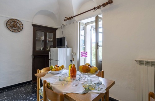 Civezza House | Wonderful private villa for 4 people with WIFI, TV, terrace and panoramic view