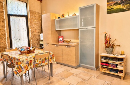 Asciano Villa | Wonderful private villa for 4 people with WIFI, pool, A/C, TV and terrace