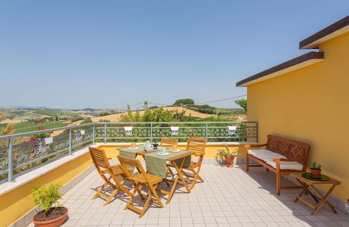 Ripatransone House | Wonderful villa for 6 people with WIFI, A/C, TV, terrace, pets allowed and panoramic view