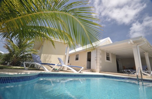 Apple Hall Villa | Your own private villa, just a short stroll from beautiful Bottom Bay beach
