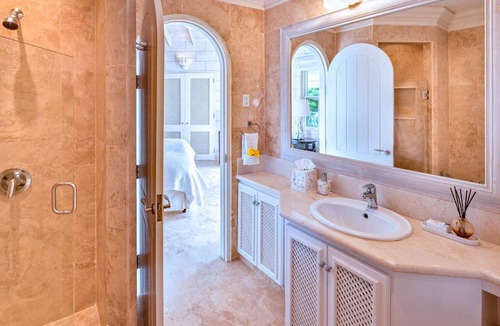 Mount Standfast House | ZenBreak Half Century House 6bd
