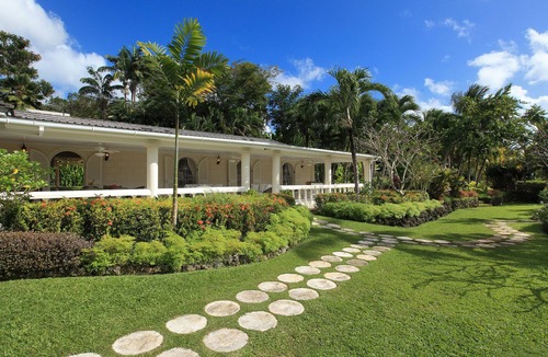 Holder's Hill House | ZenBreak Vistamar is a six bedroom luxury holiday home on Sandy Lane Estate