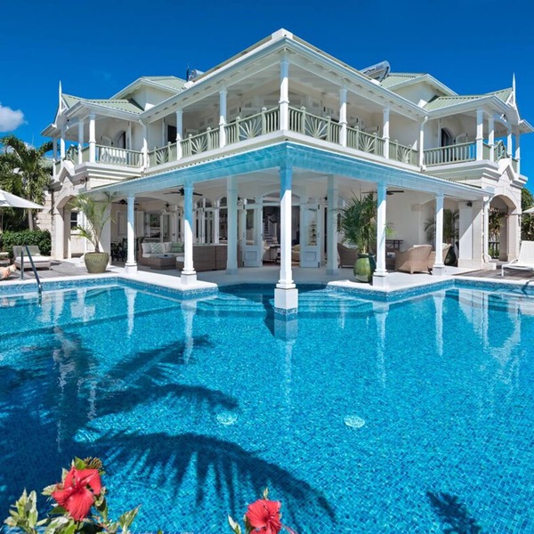 Oceanfront Paradise with Pool - Hector's House