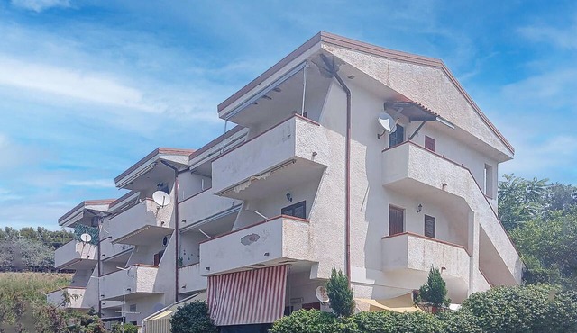 1 bedroom cozy apartment in Sparvasile in Sparvasile