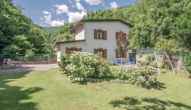 2 bedroom awesome home in Piteccio PT in Piteccio PT