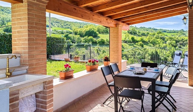 2 bedroom awesome home in Preci
