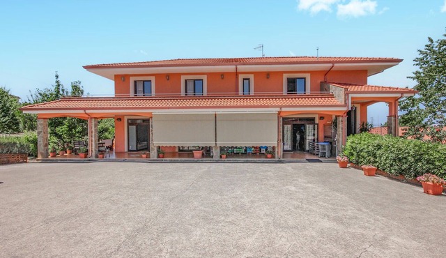 2 bedroom beautiful apartment in Mercato Cilento