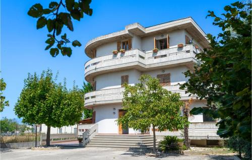 3 Bedroom Awesome Home In Stegidio Alla Vibrata