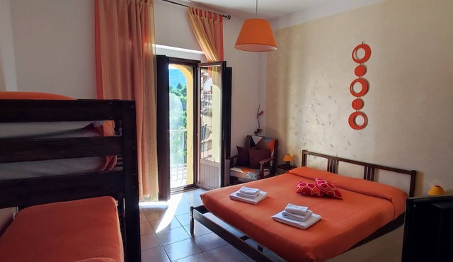 "Al Cuore del Borgo" Cozy Holiday Home in the heart of Castelmezzano