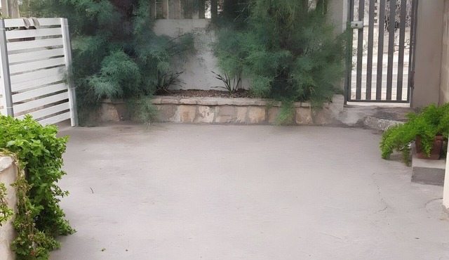 Apartment 'Bagnara Queen' with Sea View and Shared Garden in lizzano