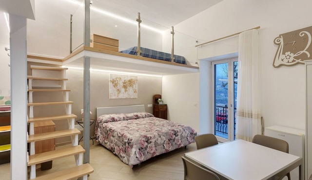 Apartment 'Casa Imperati' with Mountain View, Wi-Fi and Air Conditioning