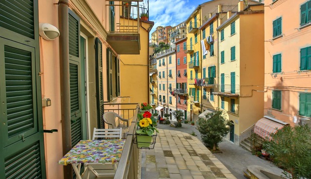 Apartment has a balcony which overlooks main street of Riomaggiore Cinque Terre in Riomaggiore