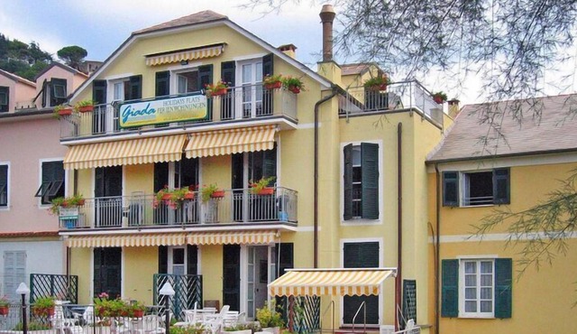 Apartment in Mongelia in Moneglia