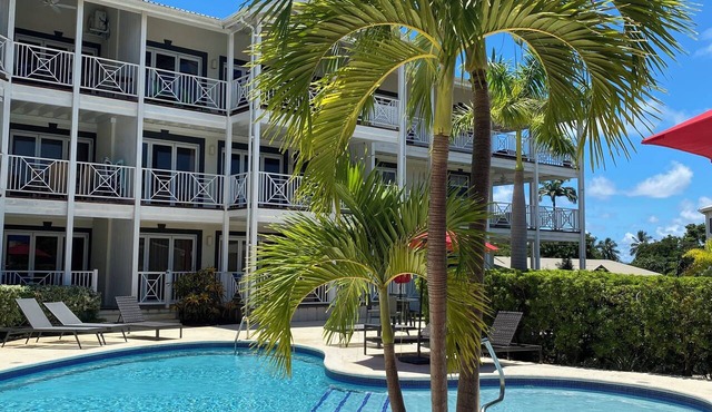 Apartment In Weston, Saint James