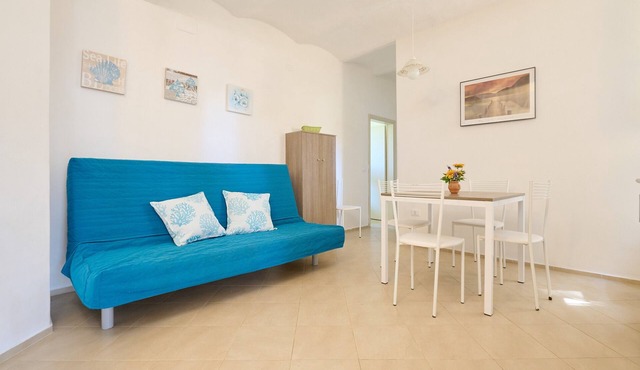 Apartment "Mare Etrusco 8" with Shared Garden & Wi-Fi in Populonia
