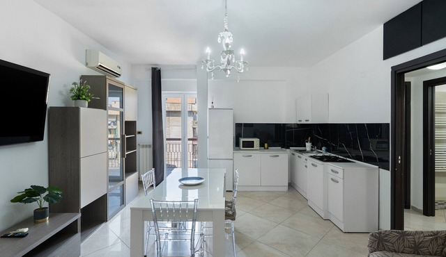 Apartment 'Mirosa' with Balcony, Wi-Fi and Air Conditioning
