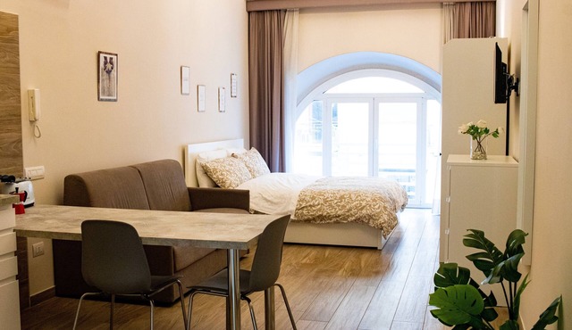 Apartment 'Special House' with Wi-Fi and Air Conditioning