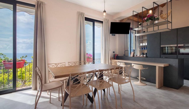 Apartment 'Villino Ortensia - Le Pale' with Sea View, Wi-Fi and Air Conditioning in Bogliasco