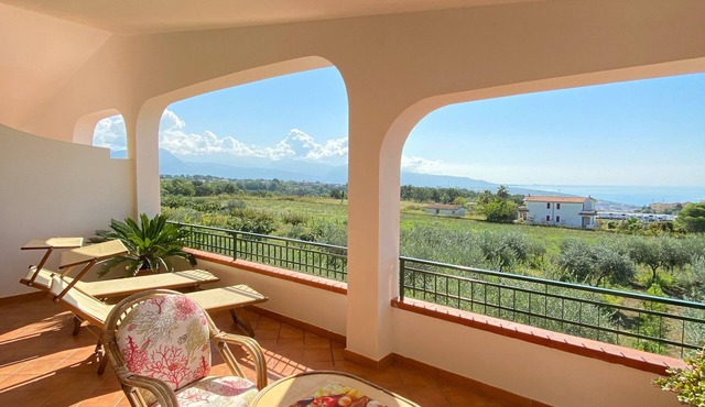 Apartments on a spacious estate with dream views (M) in Scalea