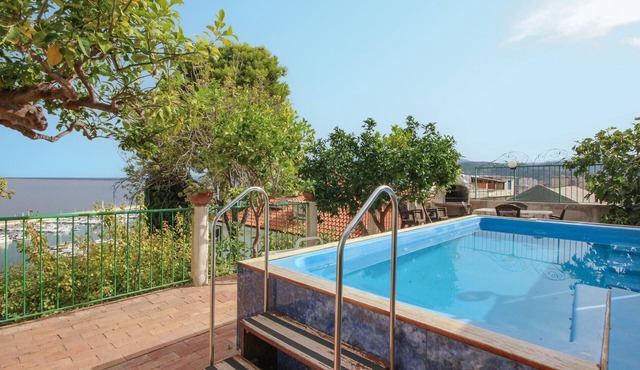Awesome apartment in Agropoli with WiFi