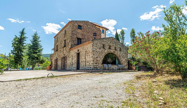 Awesome home in Laureana Cilento