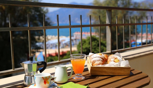 B & b Il Soffione: Three rooms with sea view