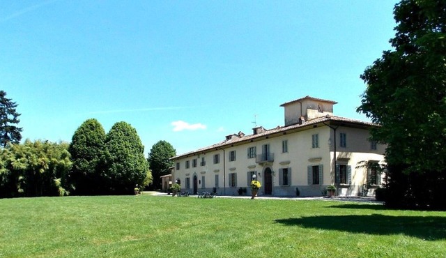 Beautiful apartment in villa for 4 people with pool, WIFI, TV and panoramic view in Scarperia
