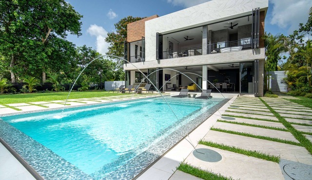 Beautiful Onyx Luxury villa