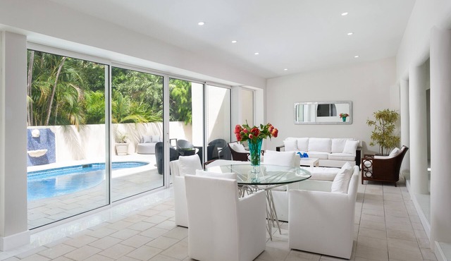 Beautiful Open Plan Villa On 3,000 of Living Space at No 1 Queens Fort