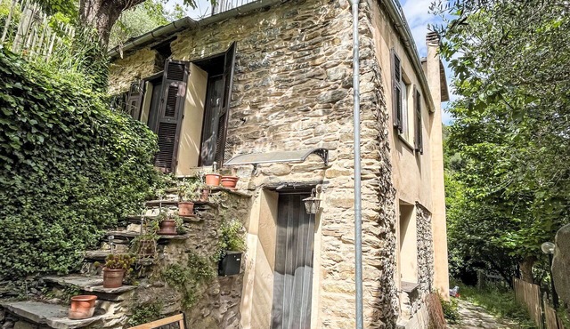 Beautiful private villa for 4 guests with WIFI, A/C, TV, patio and pets allowed in Pieve Di Teco