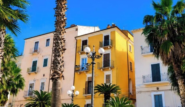 Beautiful Rhodes. Spacious, airy apartment in the center of Rhodes. Near the sea